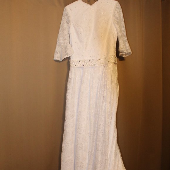 NWOT Beautiful Modest Wedding Gown with Train, White with Lace and Rhinestones - Picture 9 of 16
